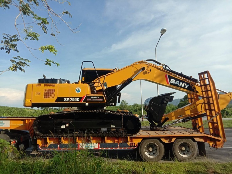 ให้เช่ารถแม็กโคร 200-C